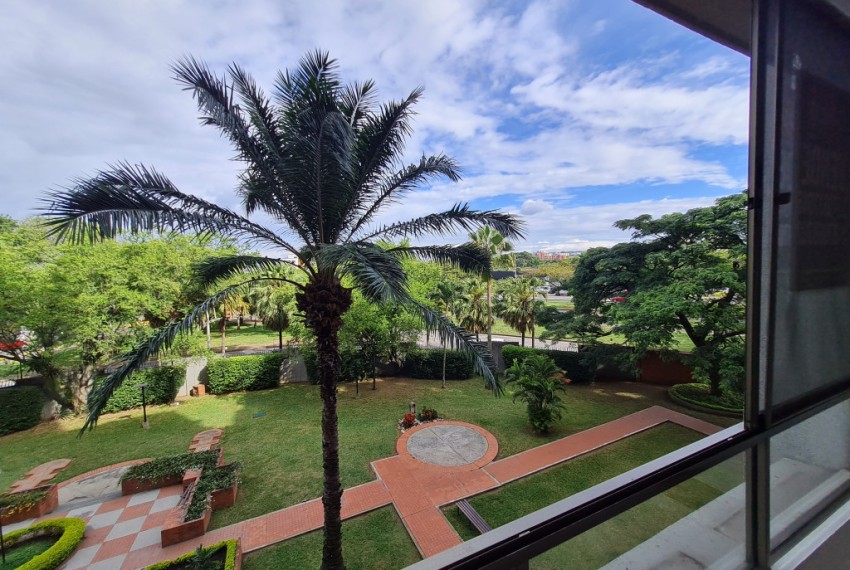 2712202372_1_1751898379 (1)