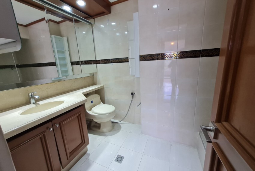 2712202372_20_1751898370