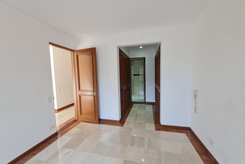 2712202372_22_1751898358