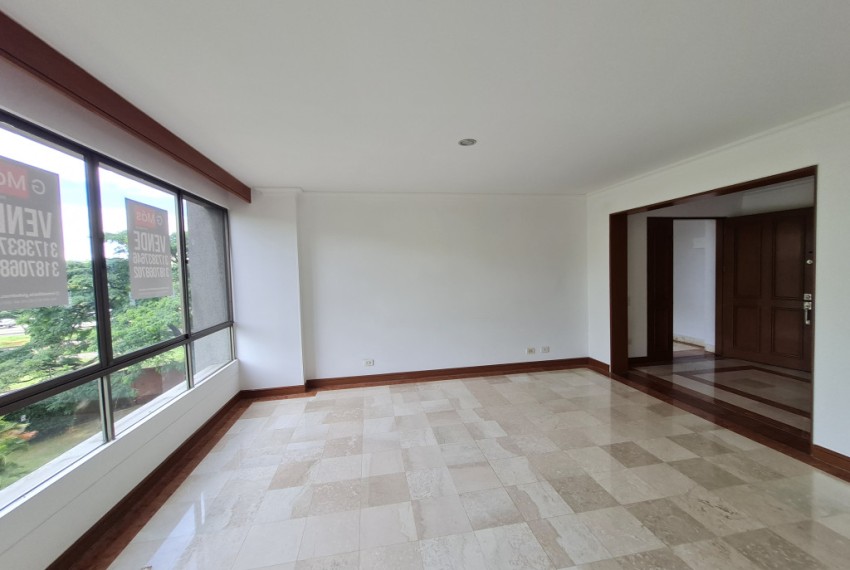 2712202372_4_1751898367