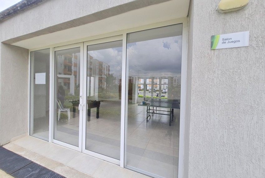 2712202383_21_1759852697